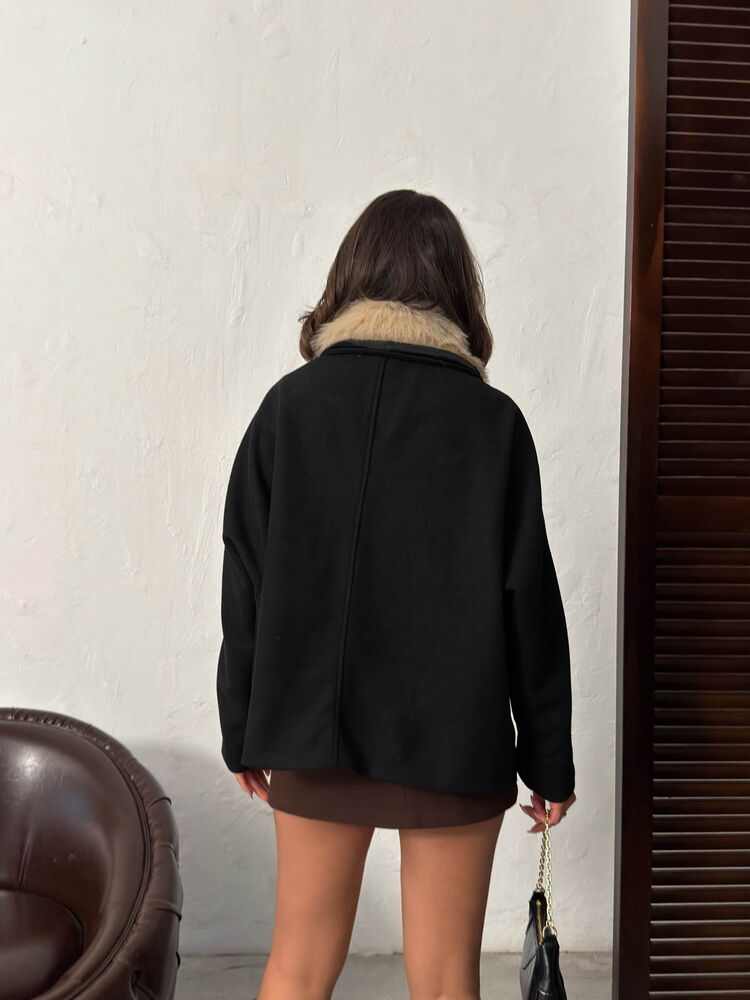 Peluş Yakalı Dügmeli Kaşe Mont